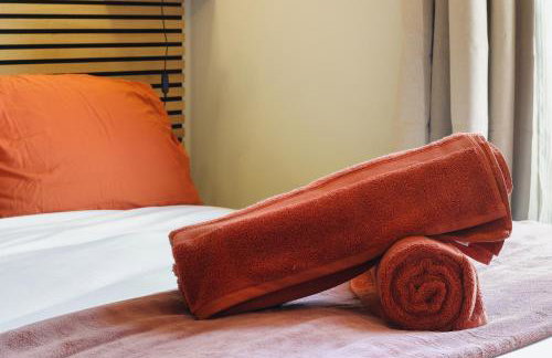 Home from Home 4 Bed - Ideal for Workers & Great for Groups, FREE Parking, Spacious, Pet Friendly Netflix - Foto 42