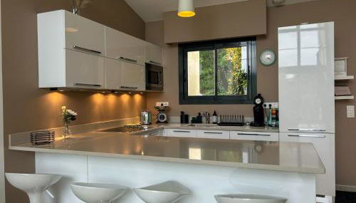 La Bergerie - Modern villa with pool in private domain - Foto 3, stove