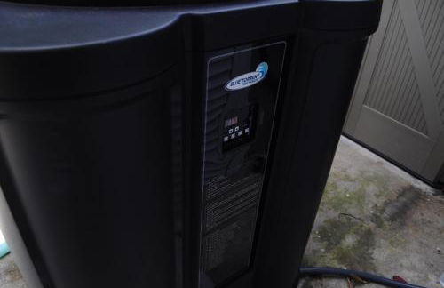 Bike to the beach, walk to restaurants, heated pool, secluded - Foto 18