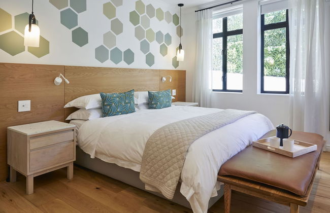 More Quarters Hotel - Photo 7