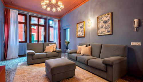 The Arsenal Large Apartment - Photo 1