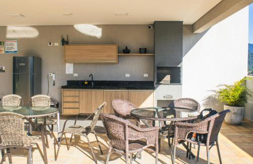 APARTAMENTO PRÓXIMO A PRAIA PISCINA E AREA GOURMET - Foto 21