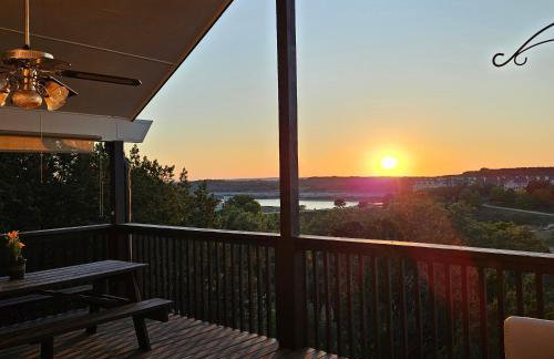 Lakeview Haven! Nature's Retreat with Serene Views - Foto 1