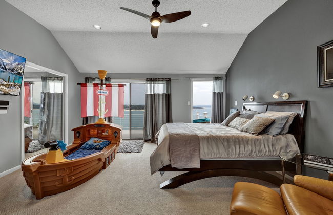 Canyon Lake Luxury Pool Games & Stunning Views - Foto 8