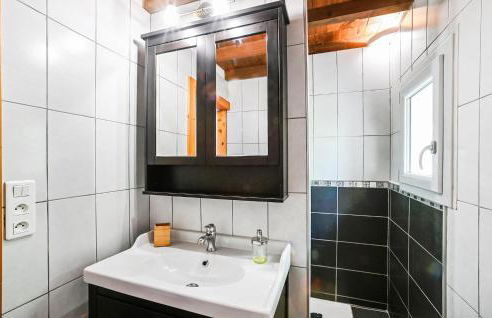 Amazing Home In St André De Roqueper - Foto 16