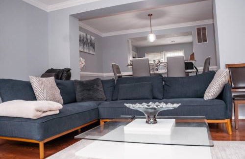 Cozy Springfield Townhome , WIFI , Pet Friendly - Foto 53