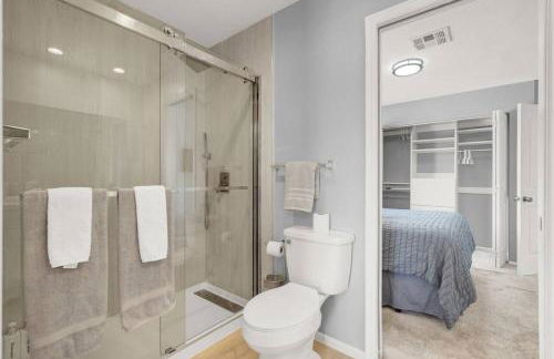 Luxe 4BR Vegas Retreat Pool, Games and BBQ - Foto 22