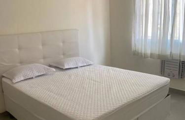 Recém Reformado com dois dormitório com ar condicionado - Foto 6