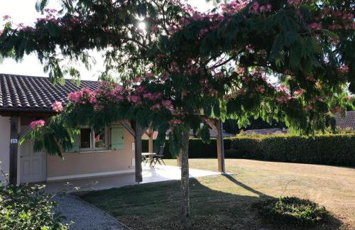 Villa in Parthenay with Bubble Bath - Foto 11