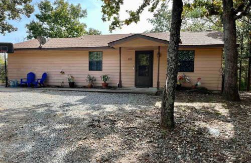 Lakehouse Getaway with Beautiful Views - Foto 41