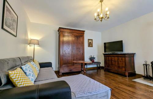 Maison de Bourg Rénovée avec Jardin et Salle de Jeux à Levroux - FR-1-591-204 - Foto 4