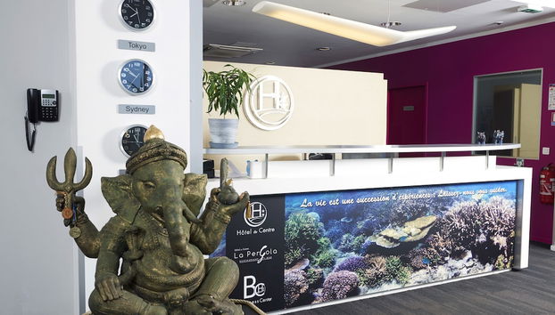 L'Hôtel du Centre - Foto 2, Rezeption