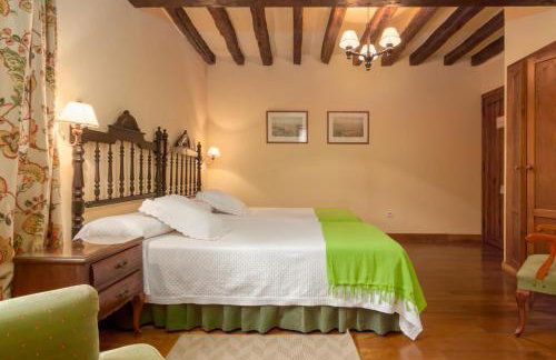 Casona De La Salceda - Photo 33
