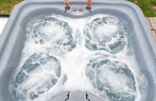 Peaceful Gem HotTub Fenced Yard & Near Downtown - Foto 31