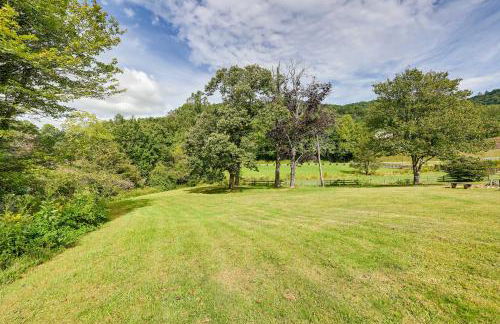 Pet Friendly Home with Hot Tub, Patio and Game Room! - Foto 32