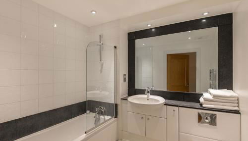 Two Bedroom Modern Apartment - Foto 5