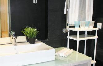 Charming Estoril Apt Beach 5 Min Walk - Photo 22