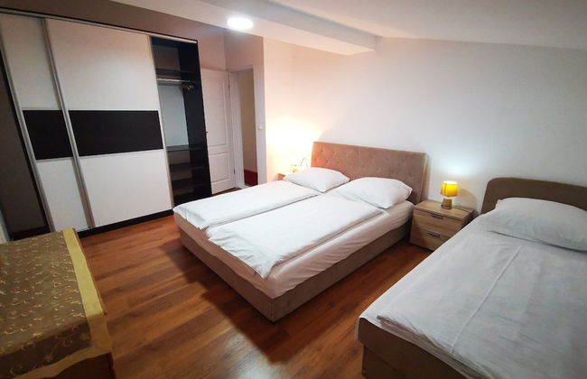 Private Riverside Villa Silvia - Foto 4