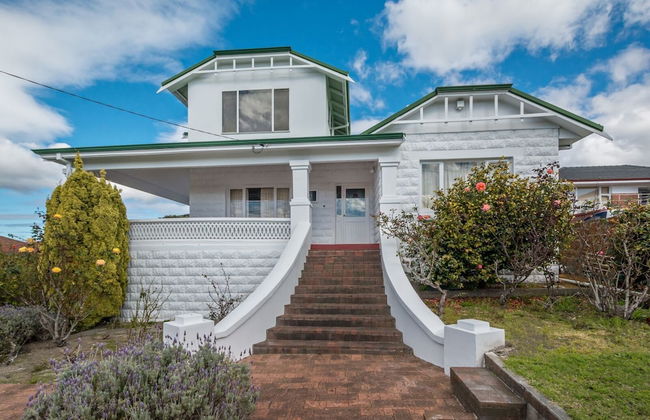 Serpentine Rose - Photo 20