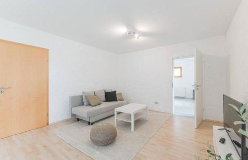 G01 schöne Souterrainwohnung - Self Check-In ideal für Teams und Monteure - Foto 6