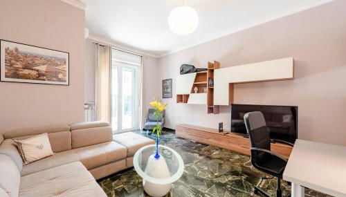 JOIVY Penthouse Flat W/Terrace - Photo 2