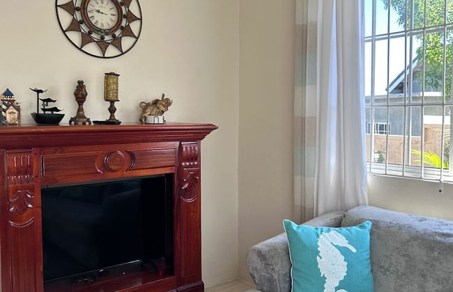 Adorable 1Bed Cottage Walk to the Beach - Photo 13