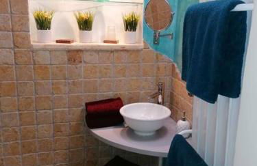 La Maison d’Helene & Antoine à Bonnieux XII siècle - Foto 36