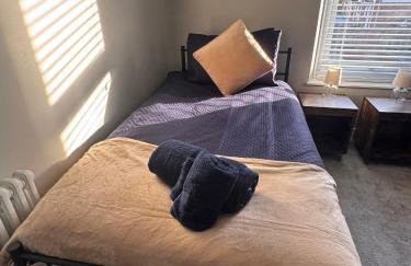 Central Near Hospital 2 Bedroom - Sleeps 4 - Self Check In - Fully Furnished - Foto 27