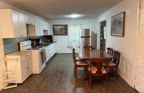 Cozy 3 4 BR Home Ideal for Family - Foto 4