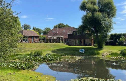 The Barn cottage with hot tub overlooking the lake - Foto 4