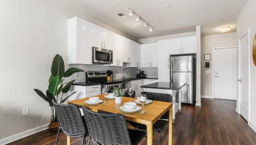 Chic 1BR Alexandria Retreat - Fast Metro Access - Photo 3