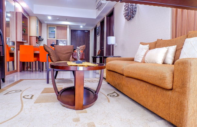 Cozy Pool View Kemang Village Residence Apartment with Direct Access to Mall - Foto 24