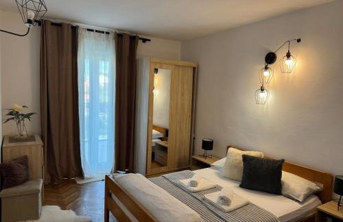 Apartments Solis, 50 m from the sea - Jakišnica - Photo 14