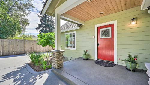 Near I-405 and 1 Mi to Dtwn! Kirkland Family Home - Foto 3