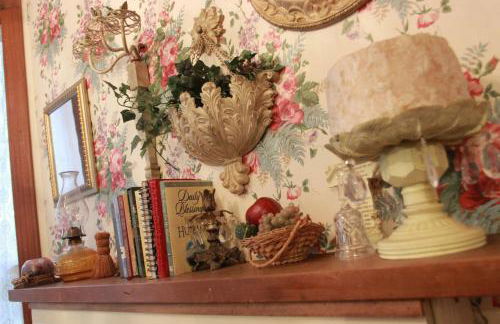 The Victorian Cottage at Creekside Camp & Cabins - Foto 10