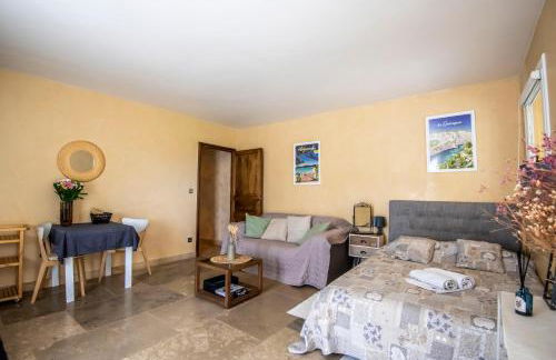Independent Panoramic Studio with Pool - Le Tholonet - Foto 20