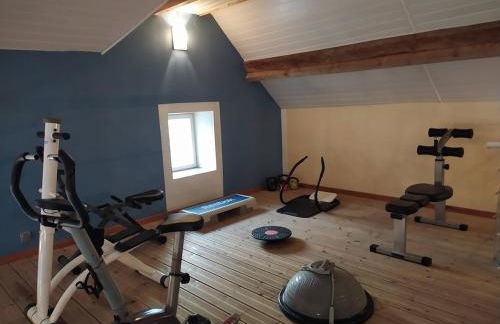 gite le jouteau, piscine interieure, babyfoot, ping pong - Photo 6