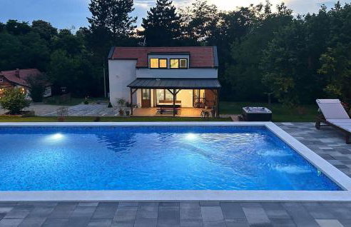 Beautiful Home In Durdevac - Foto 1