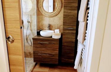 Superbe appartement terrasse et parking privé - Photo 32