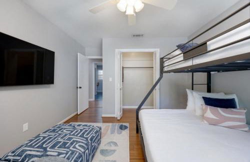 Near Botanical Garden with a Pool Charming on Charing - Foto 19