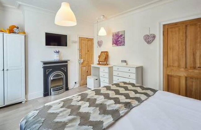 George House in Whitby - Photo 28