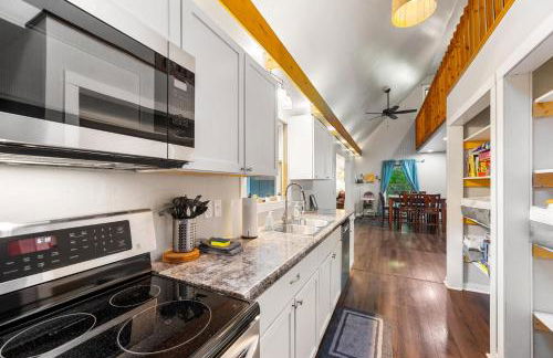 Scandia - Hot Tub, Arcade, Dog-Friendly, and Walk to Marina! - Foto 15