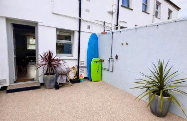 Palms 1 Log Burner Private Courtyard Parking Central Newquay - Photo 3