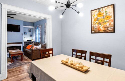 3BR Family Home • 1 mile to Niagara Falls USA - Foto 4