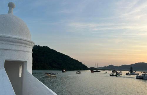 CASA ACONCHEGANTE e PERTINHO DA PRAIA - Foto 38