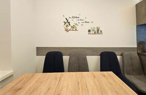 Schöne Ferienwohnung 80m2, 3 Schlafzimmer, 2 Bäder, Zentrumnah, 3OG - Photo 17