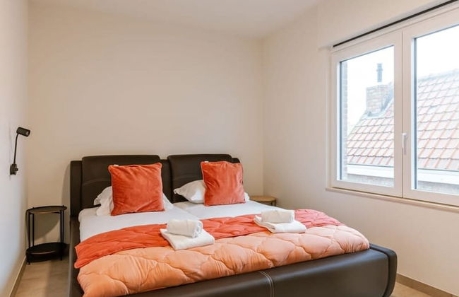 Spacious Getaway Close to the Beach and Airport - Foto 13