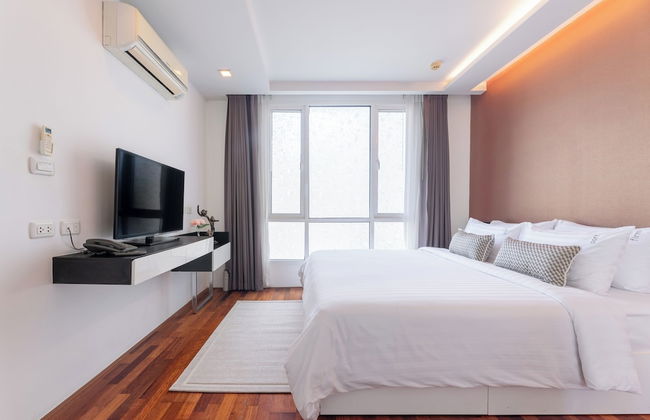 Beverly33 - Photo 12