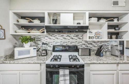 Cozy Temple Home - Fenced Yard & Wi-Fi home - Foto 11