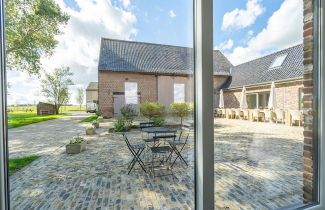 Spacious Holiday Home With Pond in Poperinge - Photo 46